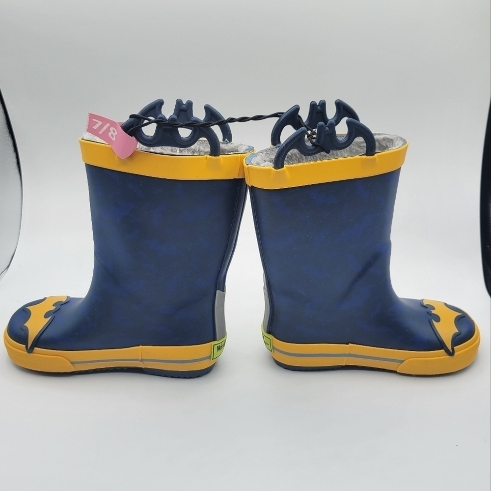 Western Chief Batman Faux Fur Lined Rain Boot 7 / 8 - Picture 4 of 10